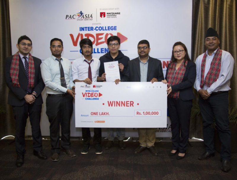अन्तर- कलेज भिडियो प्रतियोगिता २०१८ का विजेता थापाथली क्याम्पस