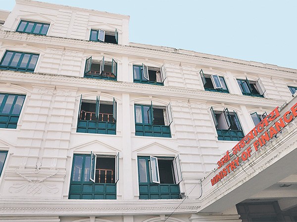 अर्थ मन्त्रालय विविध शीर्षकबाट भएको निकासा तथा रकमान्तर विवरण